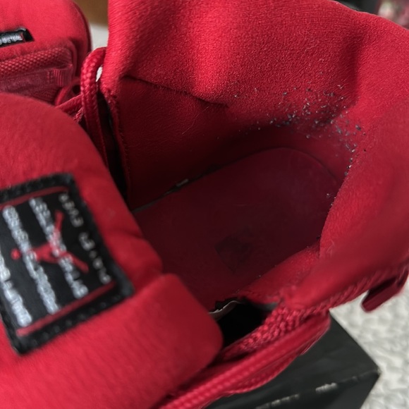Selling these Jordan 11 red sneakers in fair condition. - Picture 8 of 9